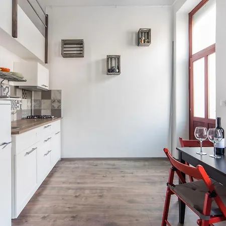 Apartment D53